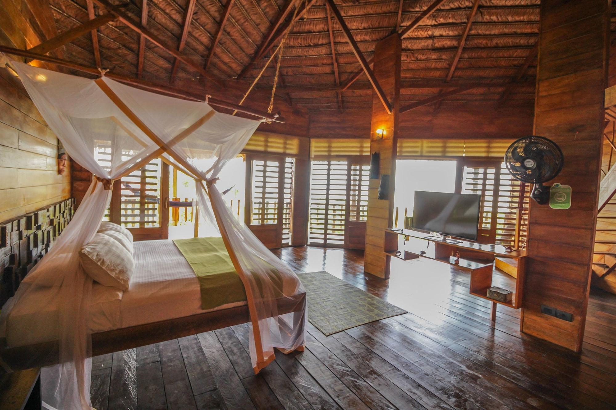 Hotel On Vacation Amazon 4*