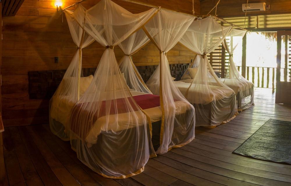 On Vacation Amazon Hotel Leticia