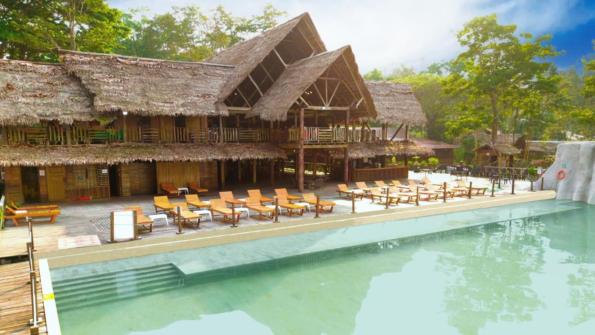 On Vacation Amazon Leticia