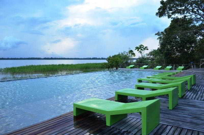 On Vacation Amazon Leticia